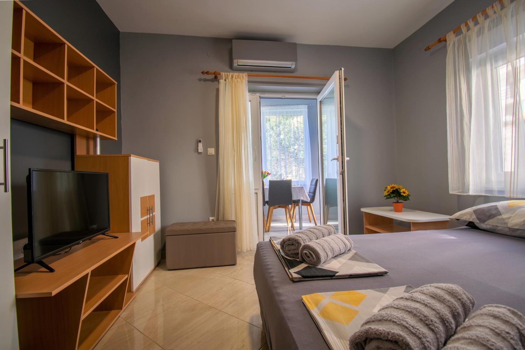 Apartments Hudovernik Baska Voda Luaran gambar