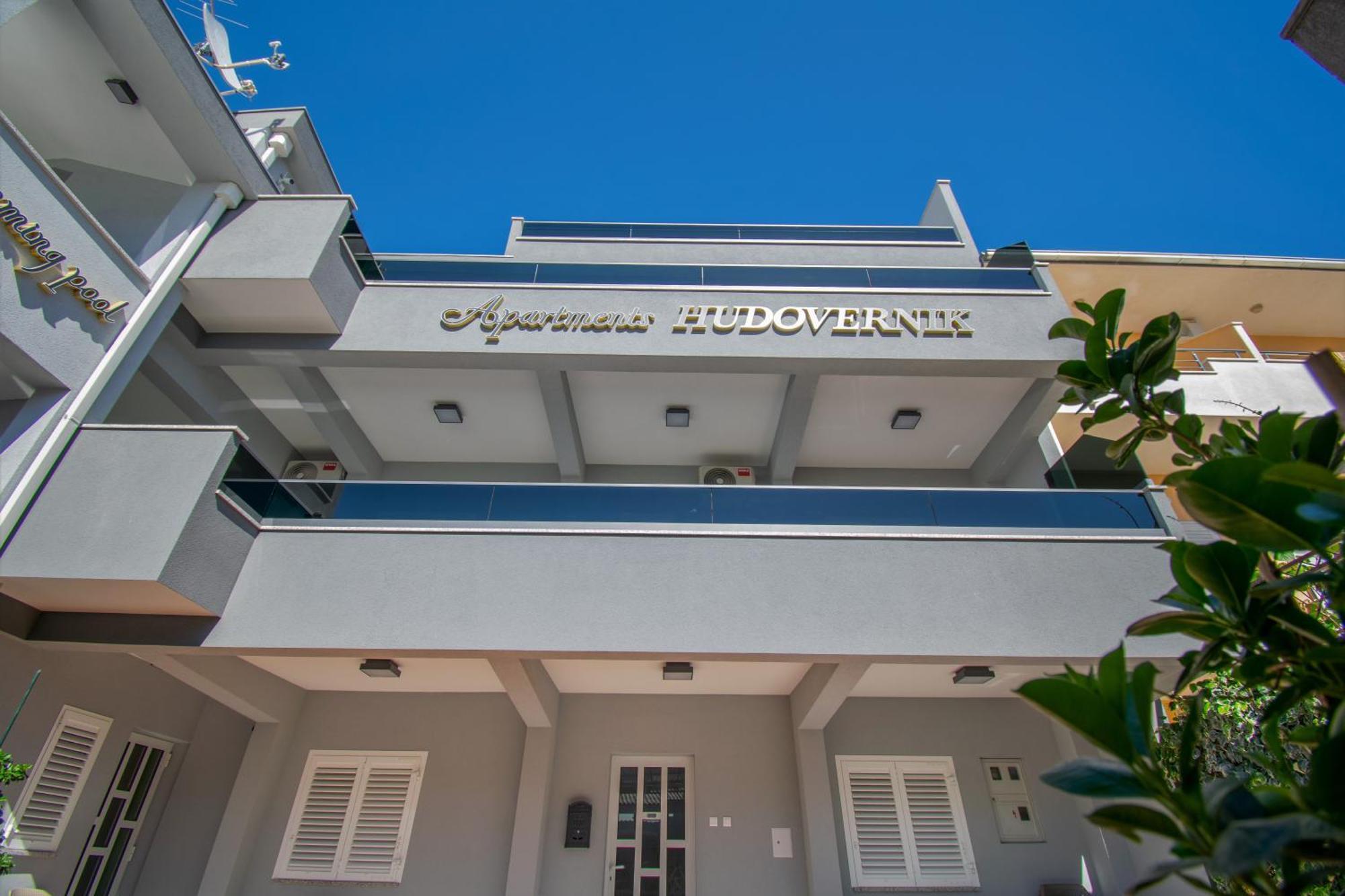 Apartments Hudovernik Baska Voda Luaran gambar