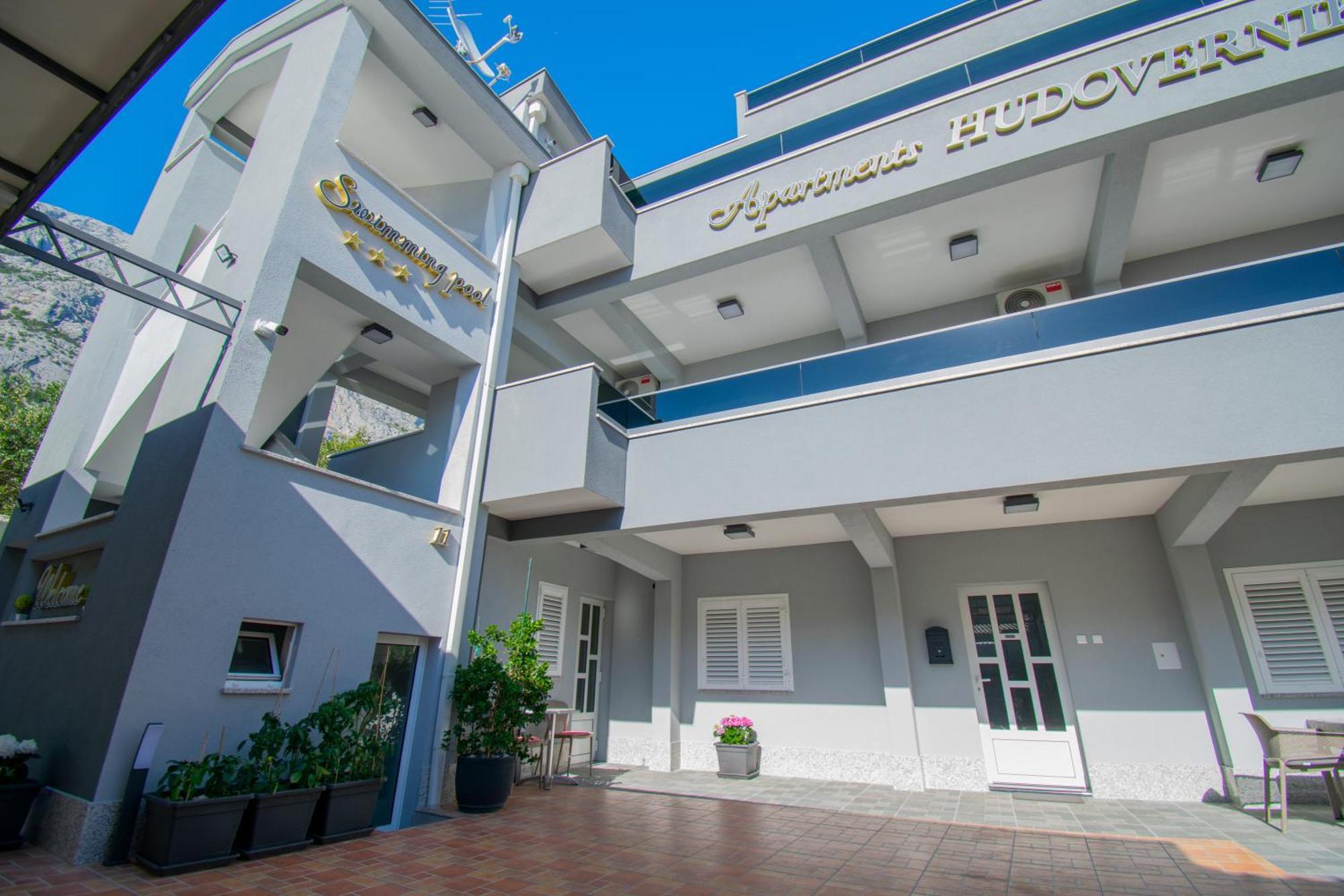 Apartments Hudovernik Baska Voda Luaran gambar
