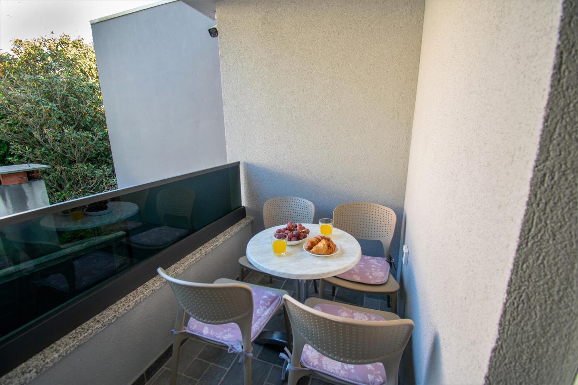 Apartments Hudovernik Baska Voda Luaran gambar