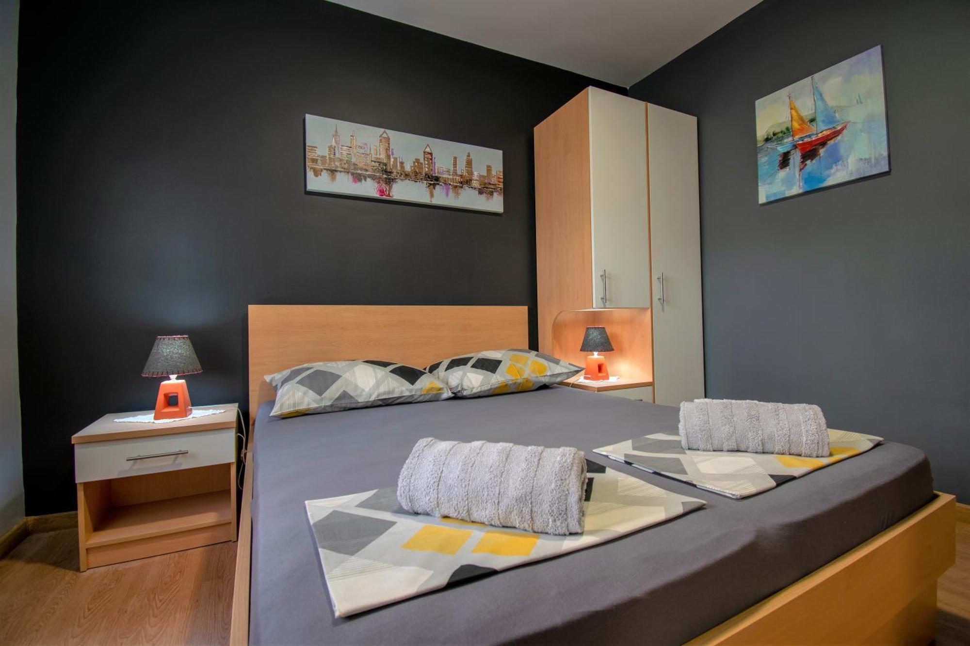 Apartments Hudovernik Baska Voda Luaran gambar