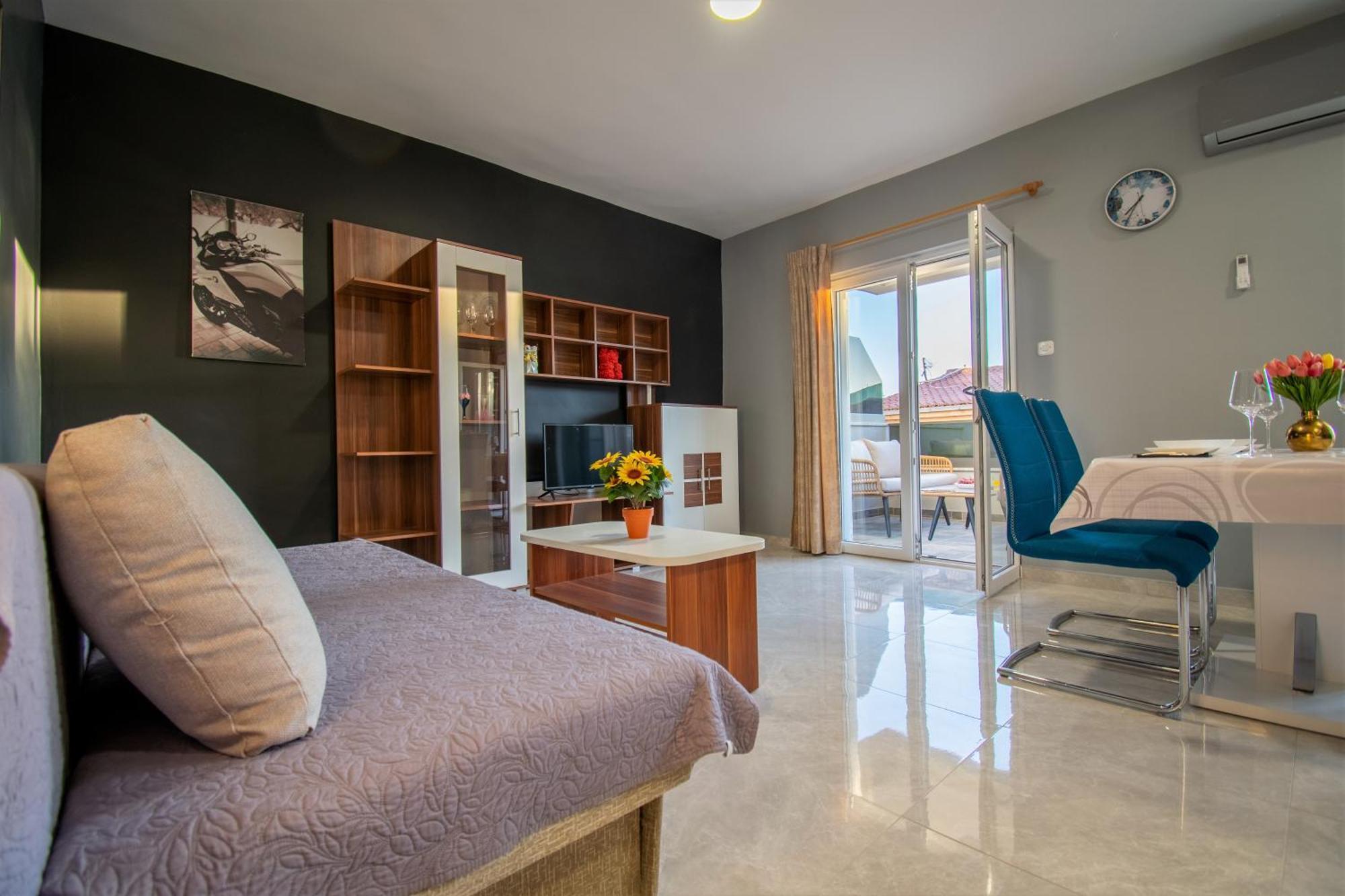 Apartments Hudovernik Baska Voda Luaran gambar